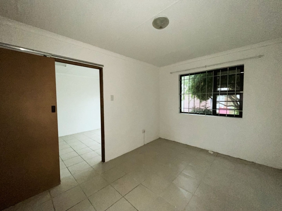 5 Bedroom Property for Sale in Vanes Estate Eastern Cape